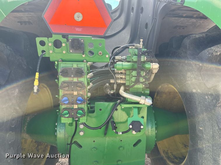 image for item EH0249 2018 John Deere 9470R Scraper Special 4WD tractor