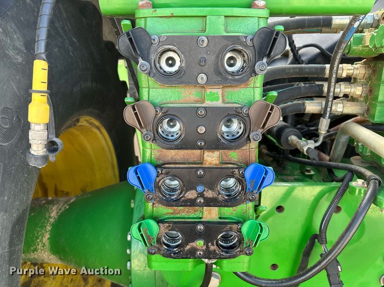 image for item EH0249 2018 John Deere 9470R Scraper Special 4WD tractor