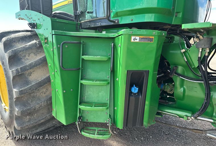 image for item EH0249 2018 John Deere 9470R Scraper Special 4WD tractor