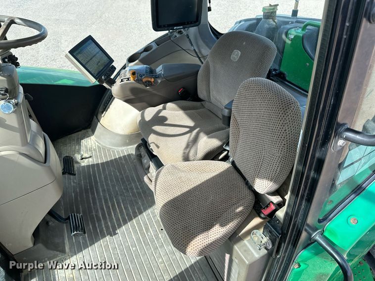 image for item EH0249 2018 John Deere 9470R Scraper Special 4WD tractor