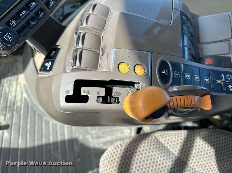 image for item EH0249 2018 John Deere 9470R Scraper Special 4WD tractor