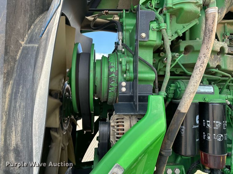 image for item EH0249 2018 John Deere 9470R Scraper Special 4WD tractor