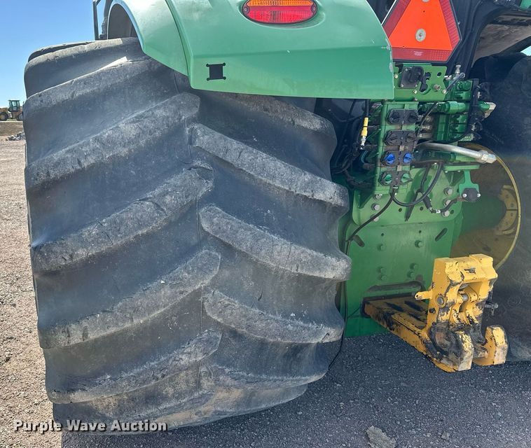 image for item EH0249 2018 John Deere 9470R Scraper Special 4WD tractor