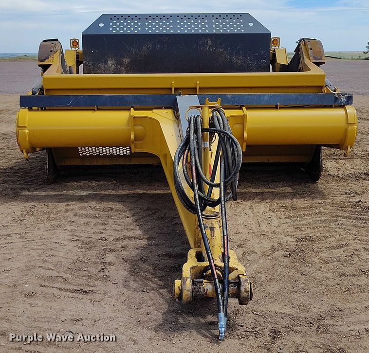 image for item EH0250 2018 John Deere 2010E scraper