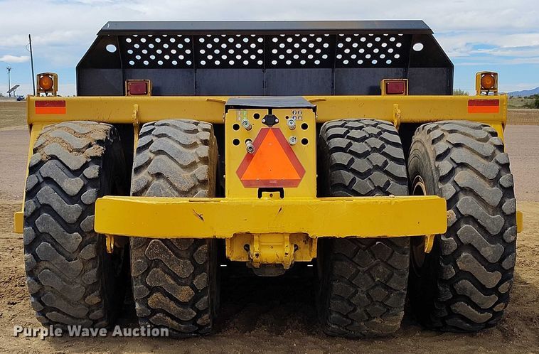 image for item EH0250 2018 John Deere 2010E scraper