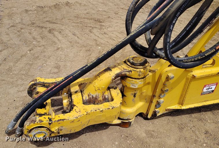 image for item EH0250 2018 John Deere 2010E scraper