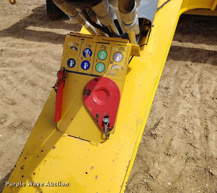 image for item EH0250 2018 John Deere 2010E scraper