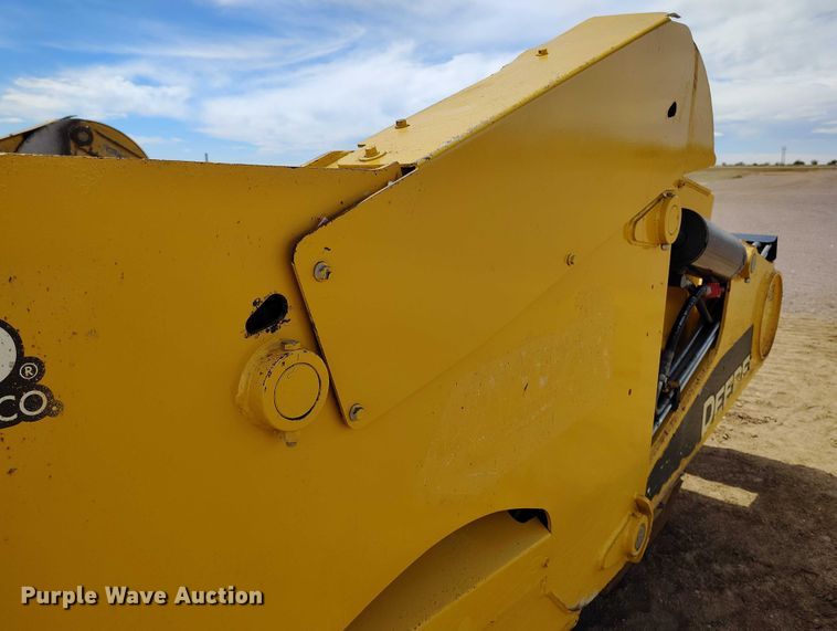 image for item EH0250 2018 John Deere 2010E scraper