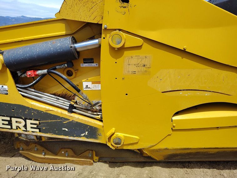 image for item EH0250 2018 John Deere 2010E scraper