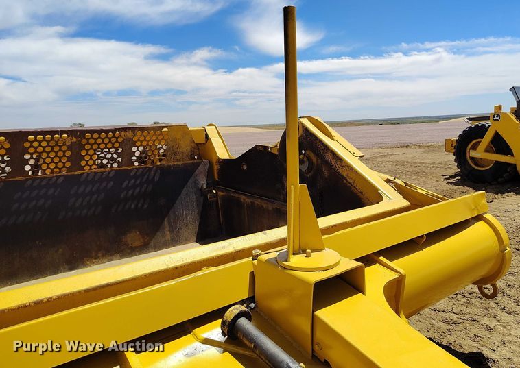 image for item EH0251 2008 John Deere 1810E scraper