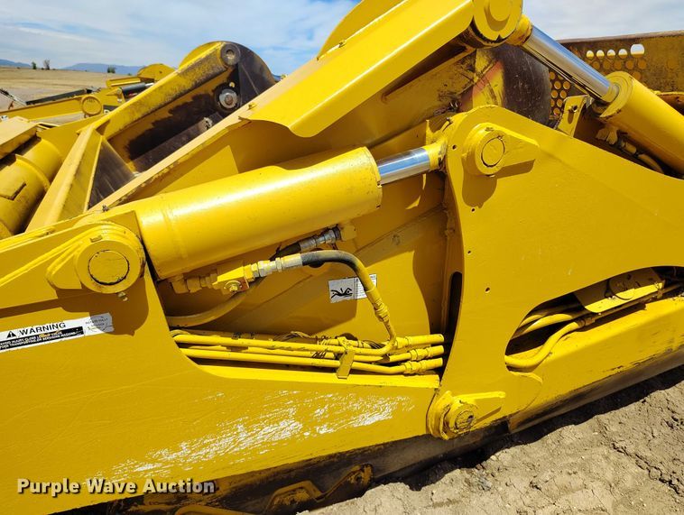 image for item EH0251 2008 John Deere 1810E scraper