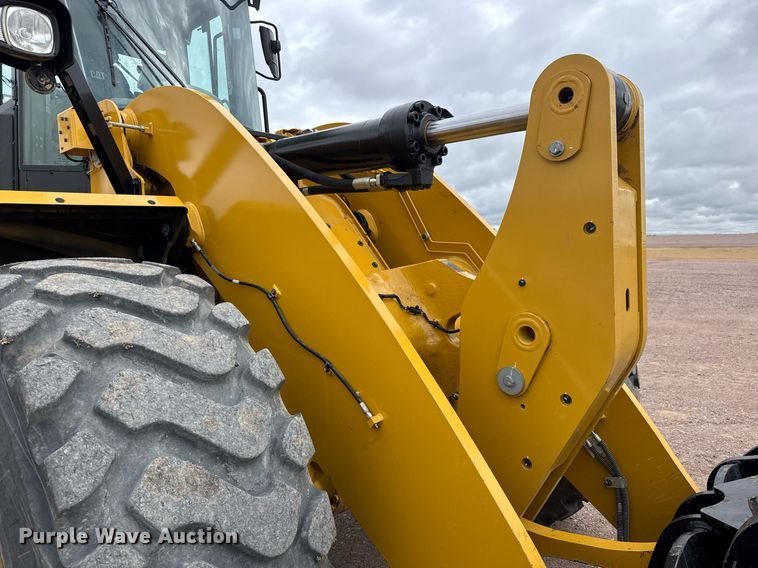 image for item EH0252 2023 Caterpillar 950M wheel loader