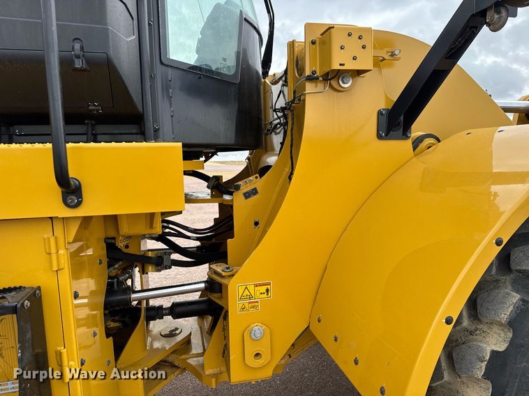 image for item EH0252 2023 Caterpillar 950M wheel loader