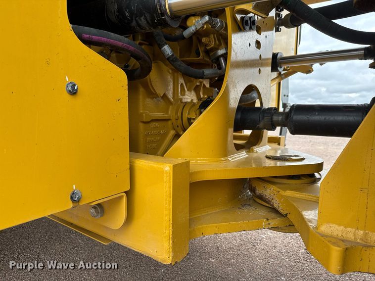 image for item EH0252 2023 Caterpillar 950M wheel loader