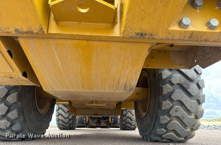 image for item EH0252 2023 Caterpillar 950M wheel loader