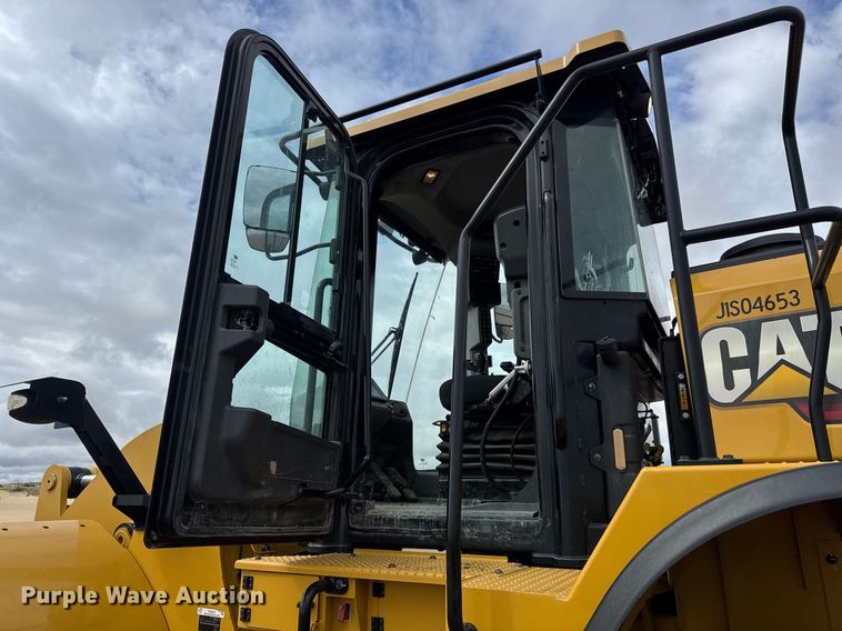 image for item EH0252 2023 Caterpillar 950M wheel loader