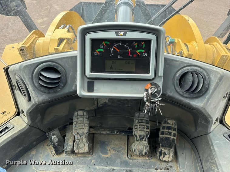 image for item EH0252 2023 Caterpillar 950M wheel loader