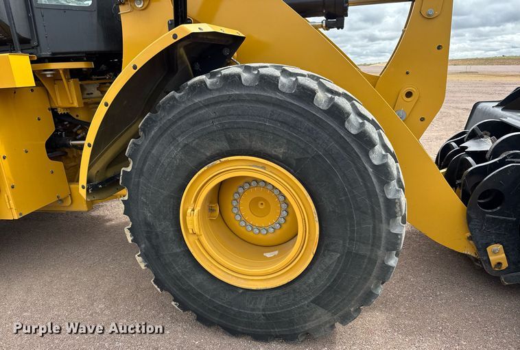 image for item EH0252 2023 Caterpillar 950M wheel loader