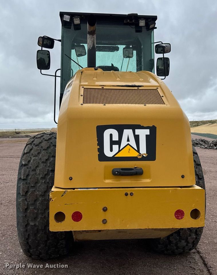 image for item EH0253 2019 Caterpillar CS56B single drum vibratory roller