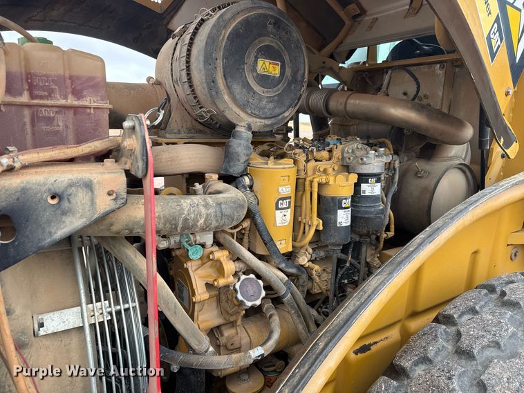 image for item EH0253 2019 Caterpillar CS56B single drum vibratory roller