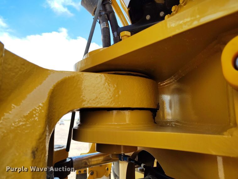 image for item EH0255 2023 Caterpillar 745 articulated scraper truck