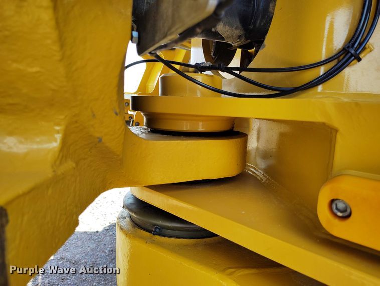 image for item EH0255 2023 Caterpillar 745 articulated scraper truck