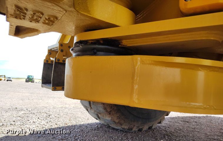 image for item EH0255 2023 Caterpillar 745 articulated scraper truck