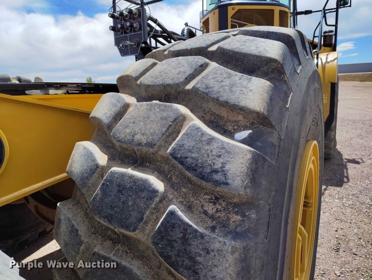 image for item EH0255 2023 Caterpillar 745 articulated scraper truck