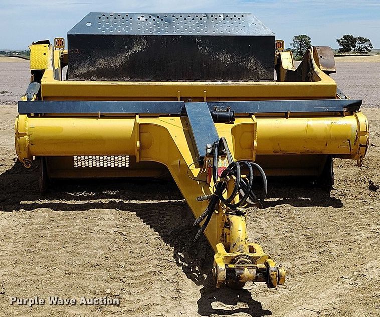 image for item EH0256 2018 John Deere 2010E scraper