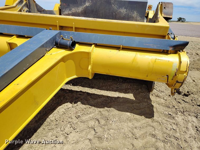 image for item EH0256 2018 John Deere 2010E scraper