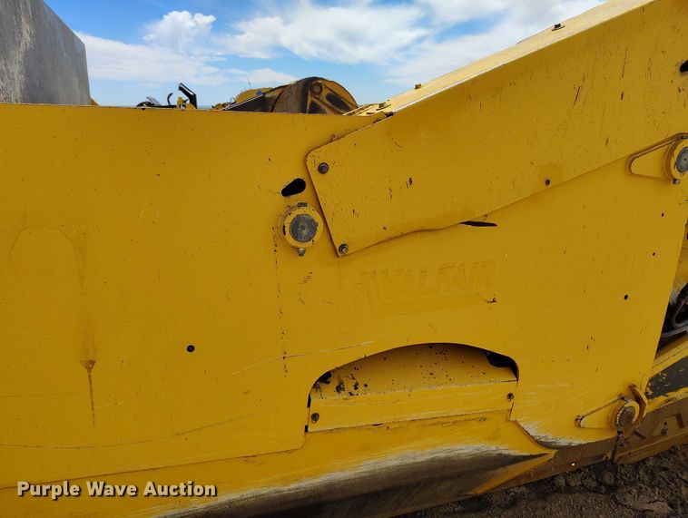 image for item EH0256 2018 John Deere 2010E scraper