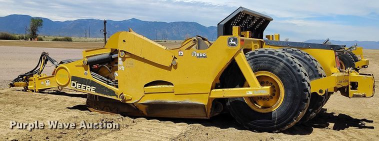 image for item EH0257 2018 John Deere 2010DE scraper