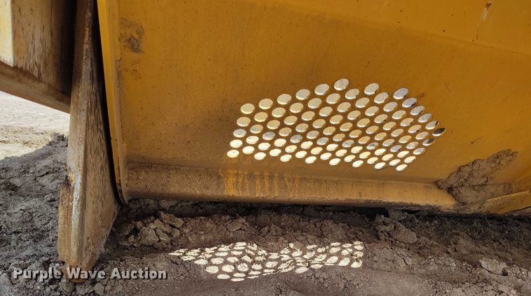 image for item EH0257 2018 John Deere 2010DE scraper