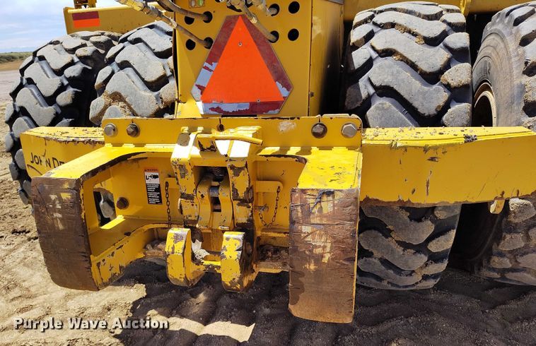 image for item EH0257 2018 John Deere 2010DE scraper