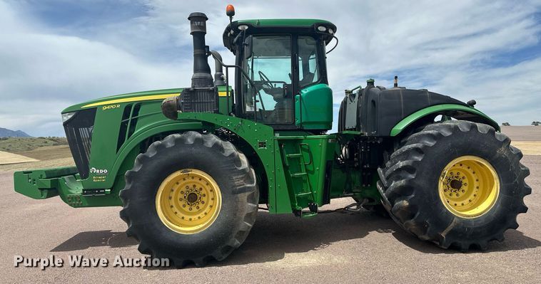image for item EH0258 2017 John Deere 9470R Scraper Special 4WD tractor