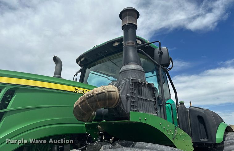 image for item EH0258 2017 John Deere 9470R Scraper Special 4WD tractor