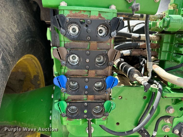 image for item EH0258 2017 John Deere 9470R Scraper Special 4WD tractor