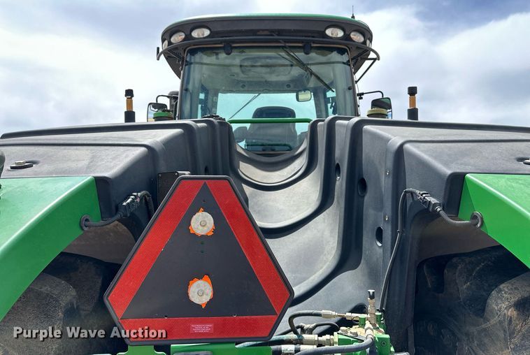 image for item EH0258 2017 John Deere 9470R Scraper Special 4WD tractor