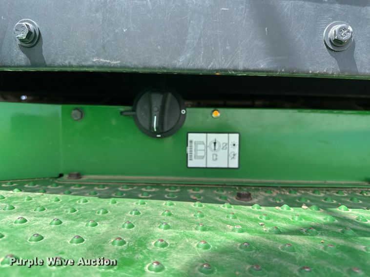 image for item EH0258 2017 John Deere 9470R Scraper Special 4WD tractor