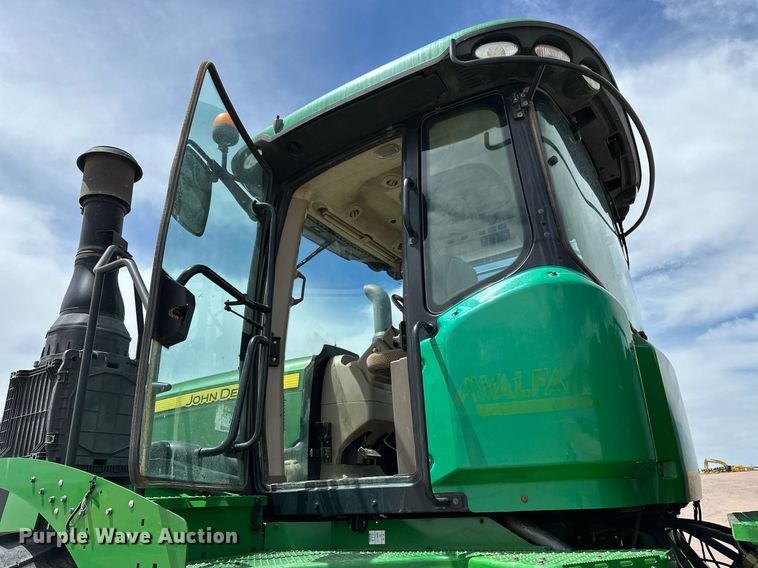 image for item EH0258 2017 John Deere 9470R Scraper Special 4WD tractor