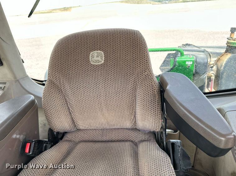 image for item EH0258 2017 John Deere 9470R Scraper Special 4WD tractor