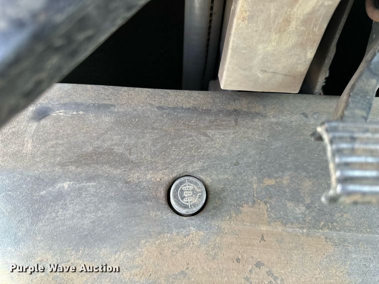 image for item EH0258 2017 John Deere 9470R Scraper Special 4WD tractor