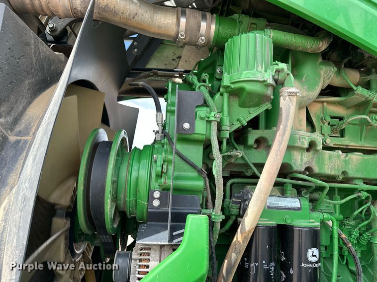 image for item EH0258 2017 John Deere 9470R Scraper Special 4WD tractor