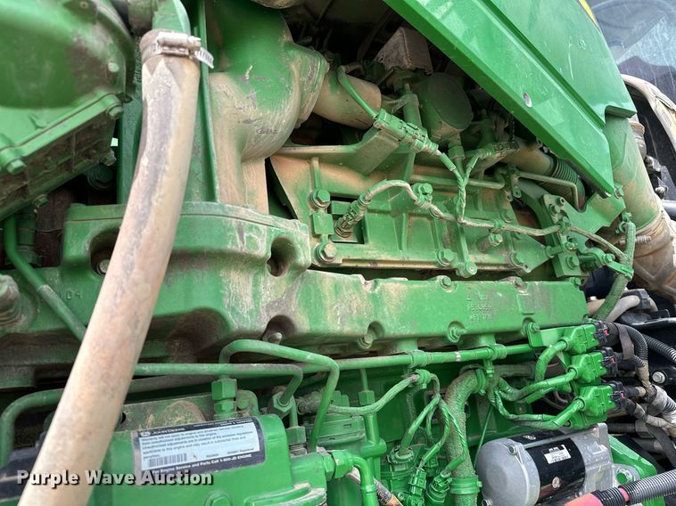 image for item EH0258 2017 John Deere 9470R Scraper Special 4WD tractor