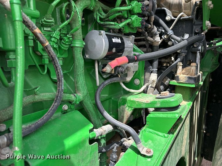 image for item EH0258 2017 John Deere 9470R Scraper Special 4WD tractor