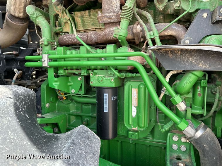 image for item EH0258 2017 John Deere 9470R Scraper Special 4WD tractor