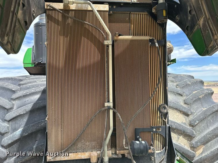 image for item EH0258 2017 John Deere 9470R Scraper Special 4WD tractor