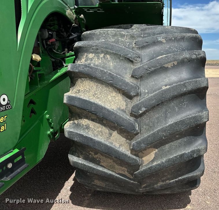 image for item EH0258 2017 John Deere 9470R Scraper Special 4WD tractor