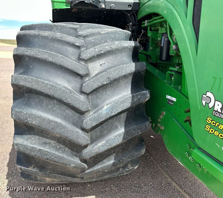 image for item EH0258 2017 John Deere 9470R Scraper Special 4WD tractor
