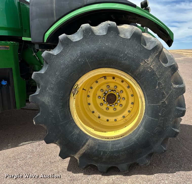 image for item EH0258 2017 John Deere 9470R Scraper Special 4WD tractor